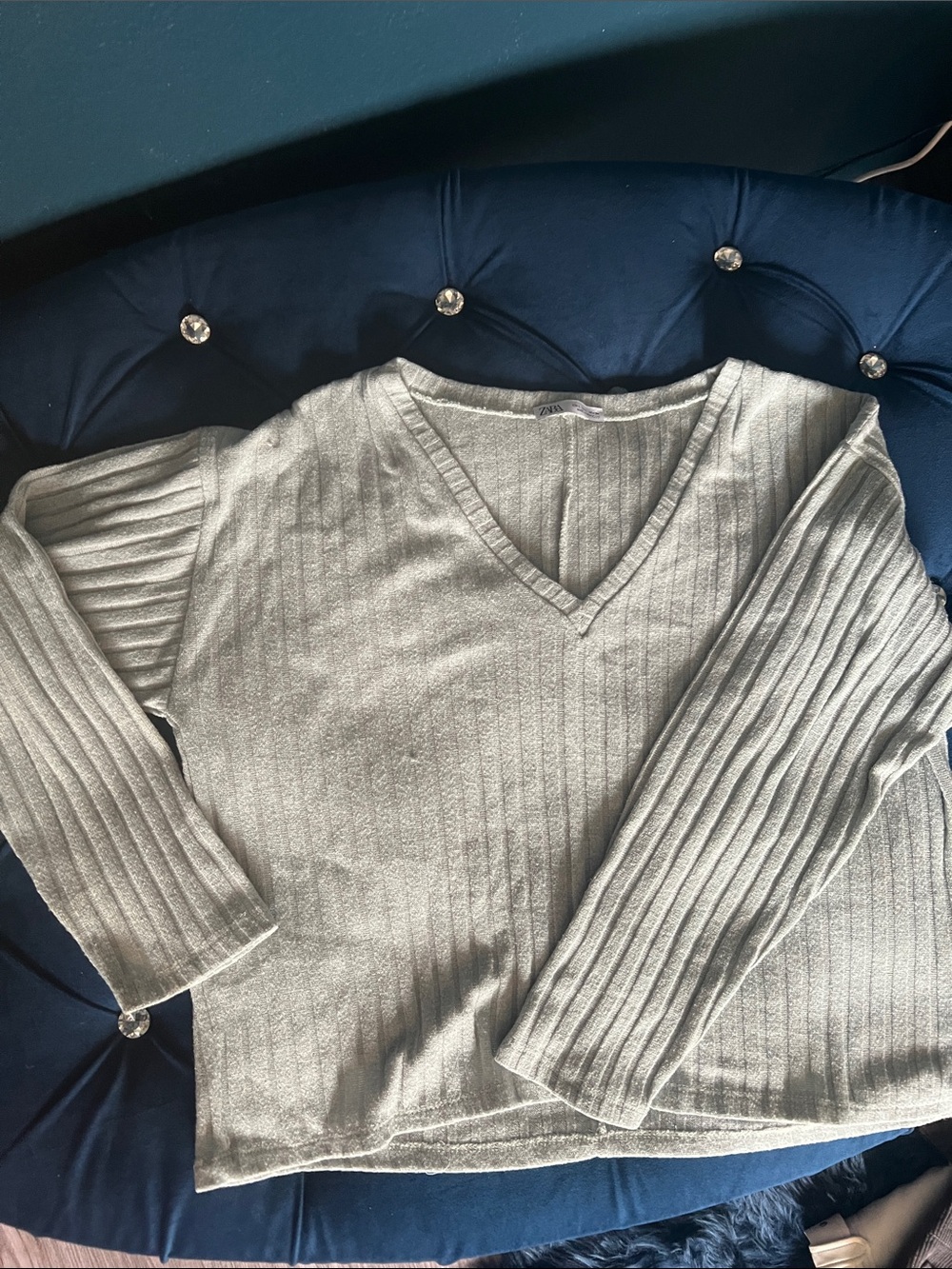 Zara Light green Ribbed V‑Neck Sweater